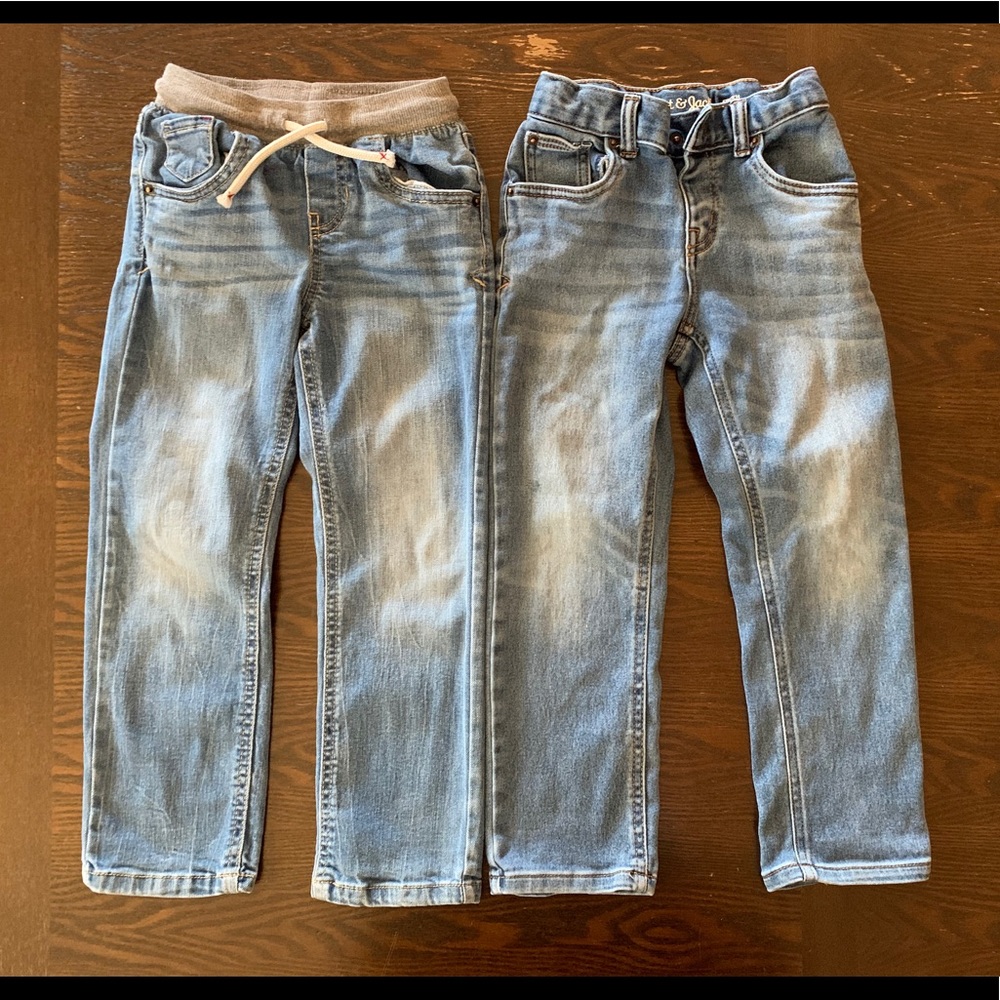 Two pairs of boys Cat&Jack 5T Jeans